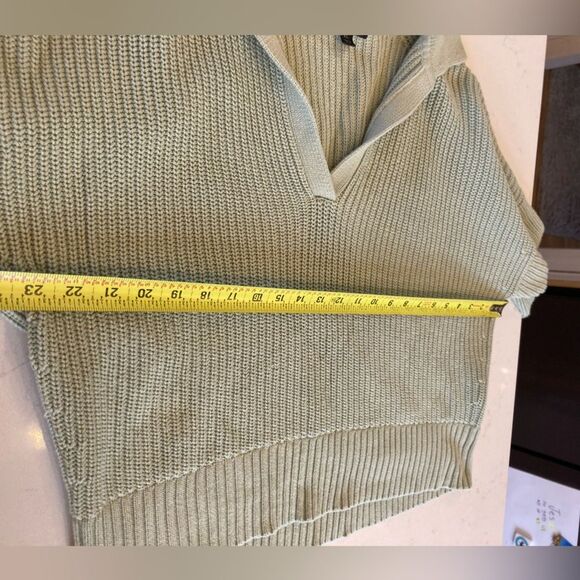 J. Crew 100% Cotton Sweater light Green Ribbed Deep V Collared Polo XL - Picture 6 of 8